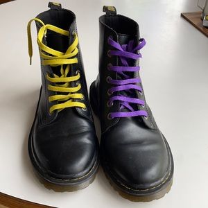 Dr. Martens Luana Air Wair Size 8